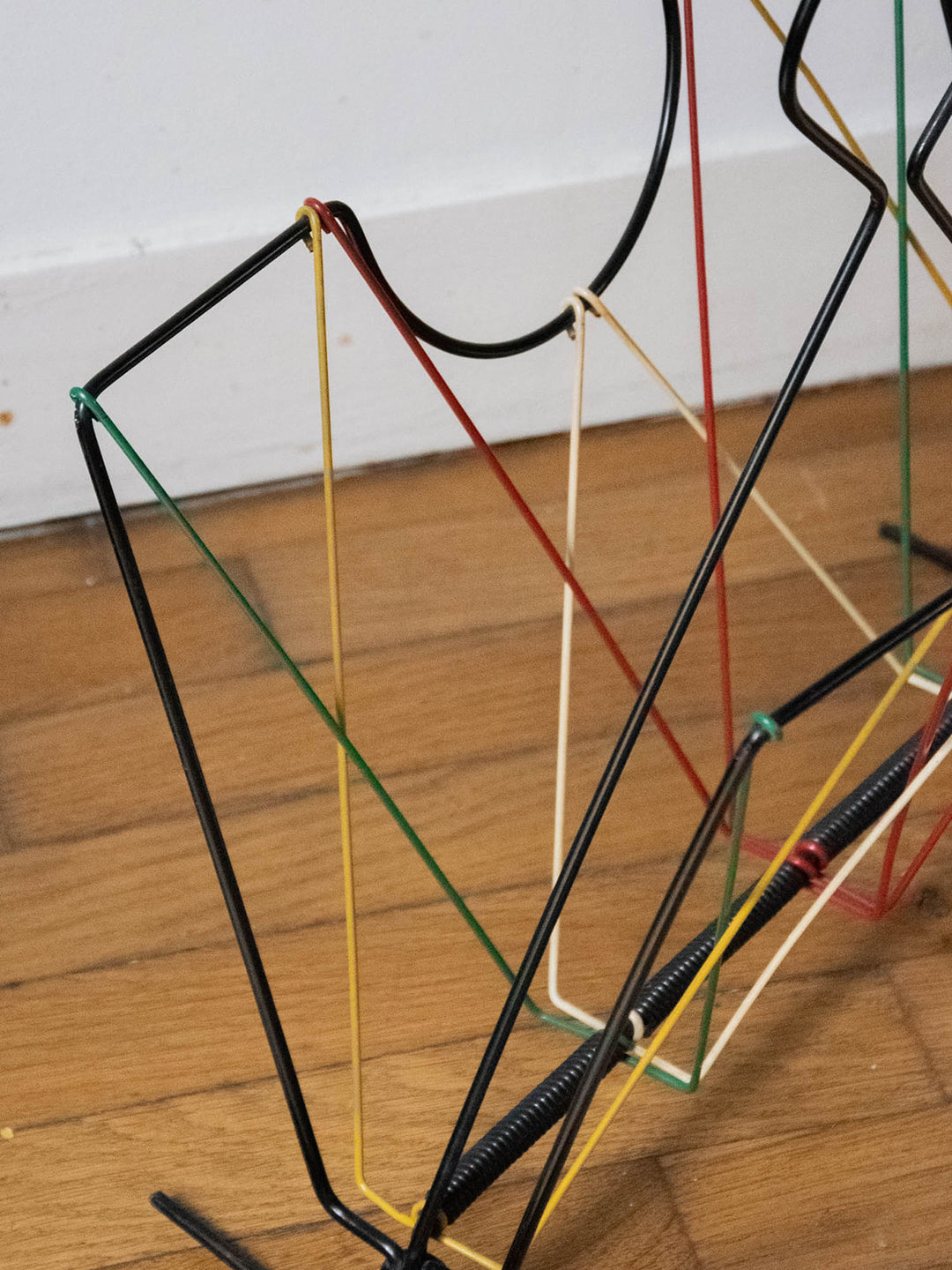 marius-porte-revues-metal-scoubidou-173-8