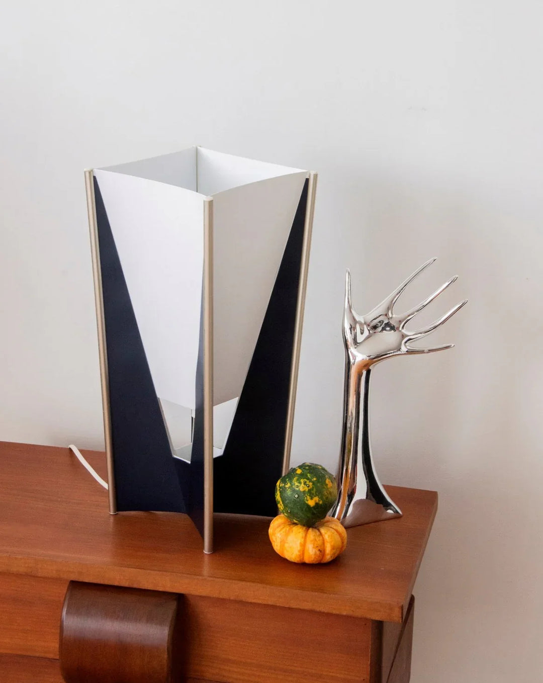 julia-lampe-à-poser-knoll-510-1