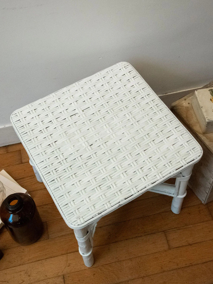 francine-table-appoint-blanche-584-7