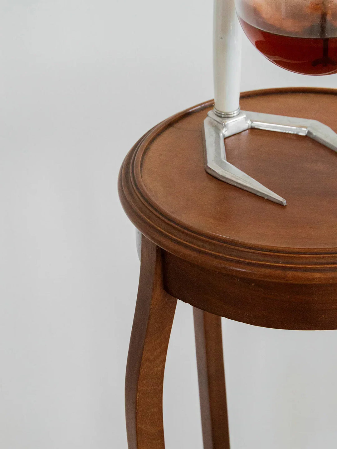 francine-sellette-table-appoint-bois-477-4