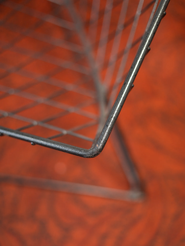 5-FauteuilmetalnoirNielsGammelgaard2.jpg
