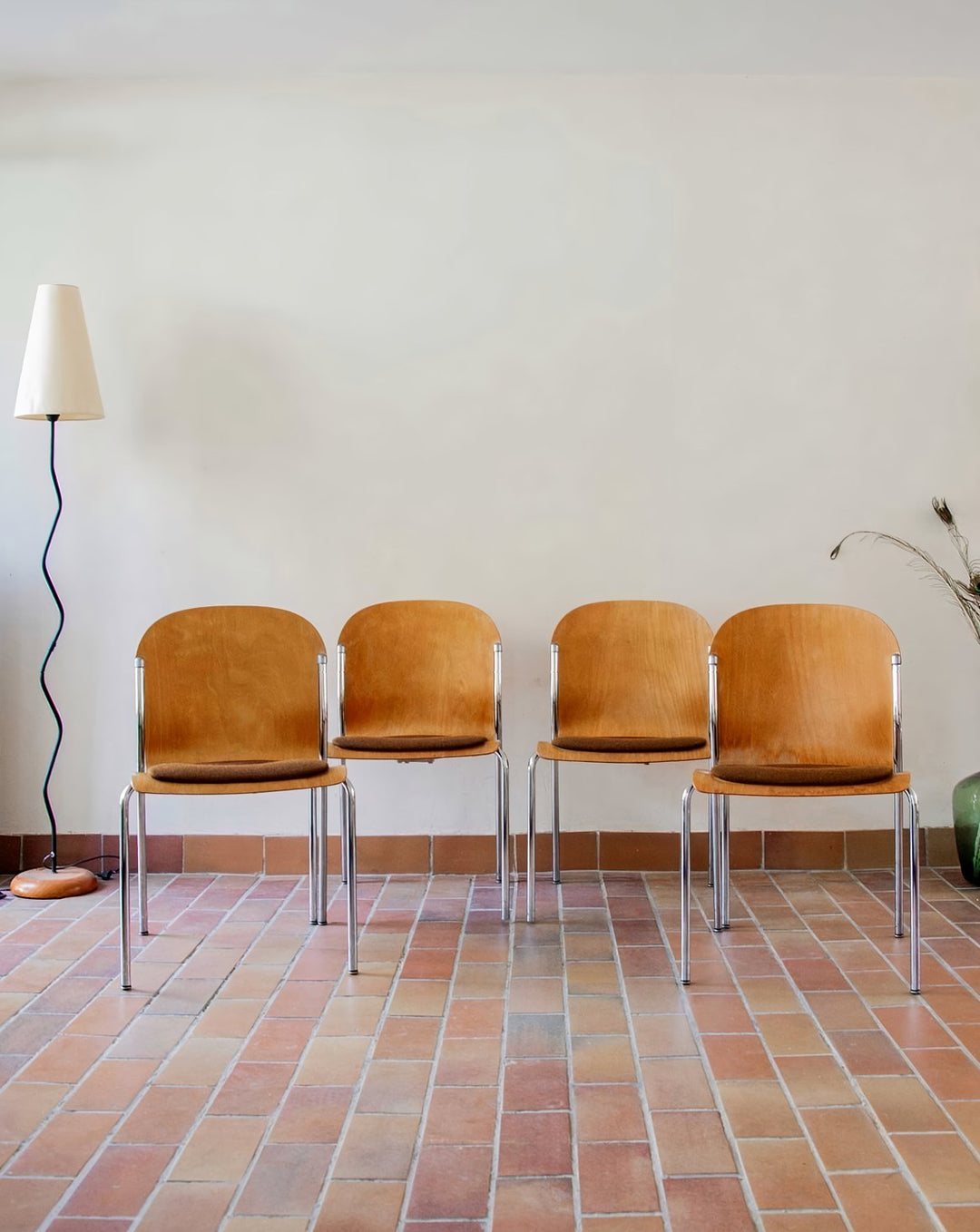 alma-lot-4-chaises-metal-539-1