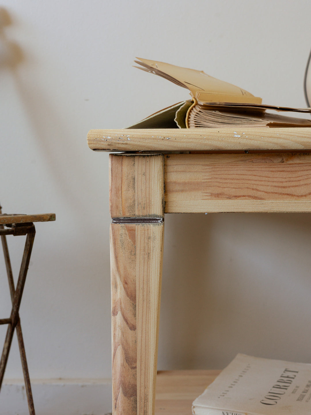 francine-table-appoint-bois-carréé-1047-7