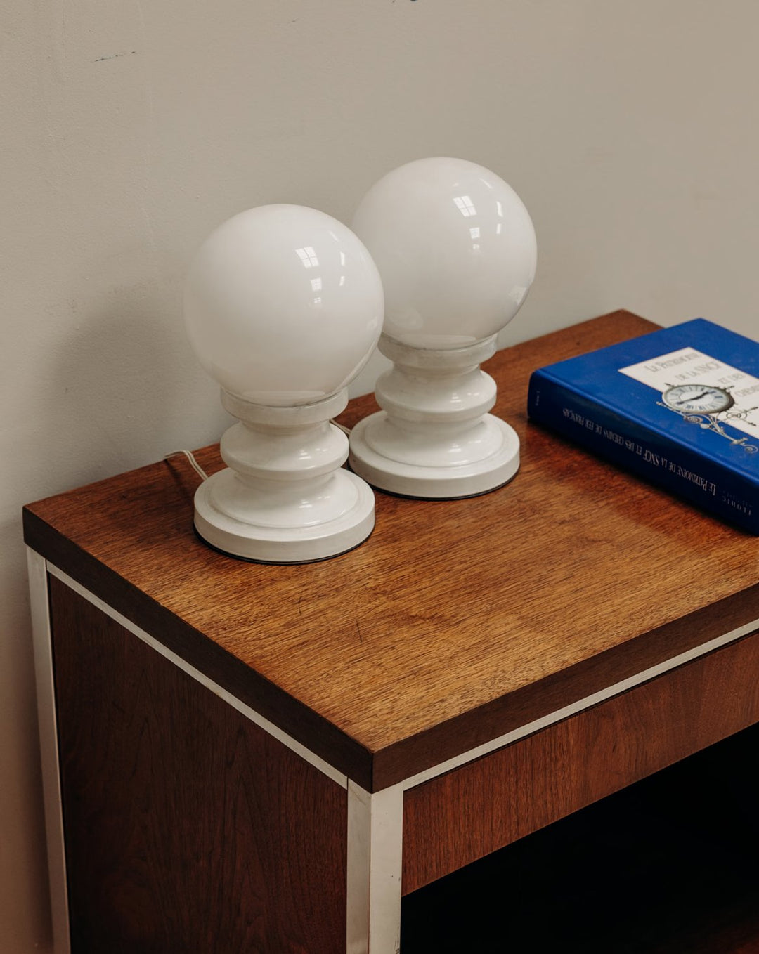 julia-lampe-à-poser-opaline-385-1