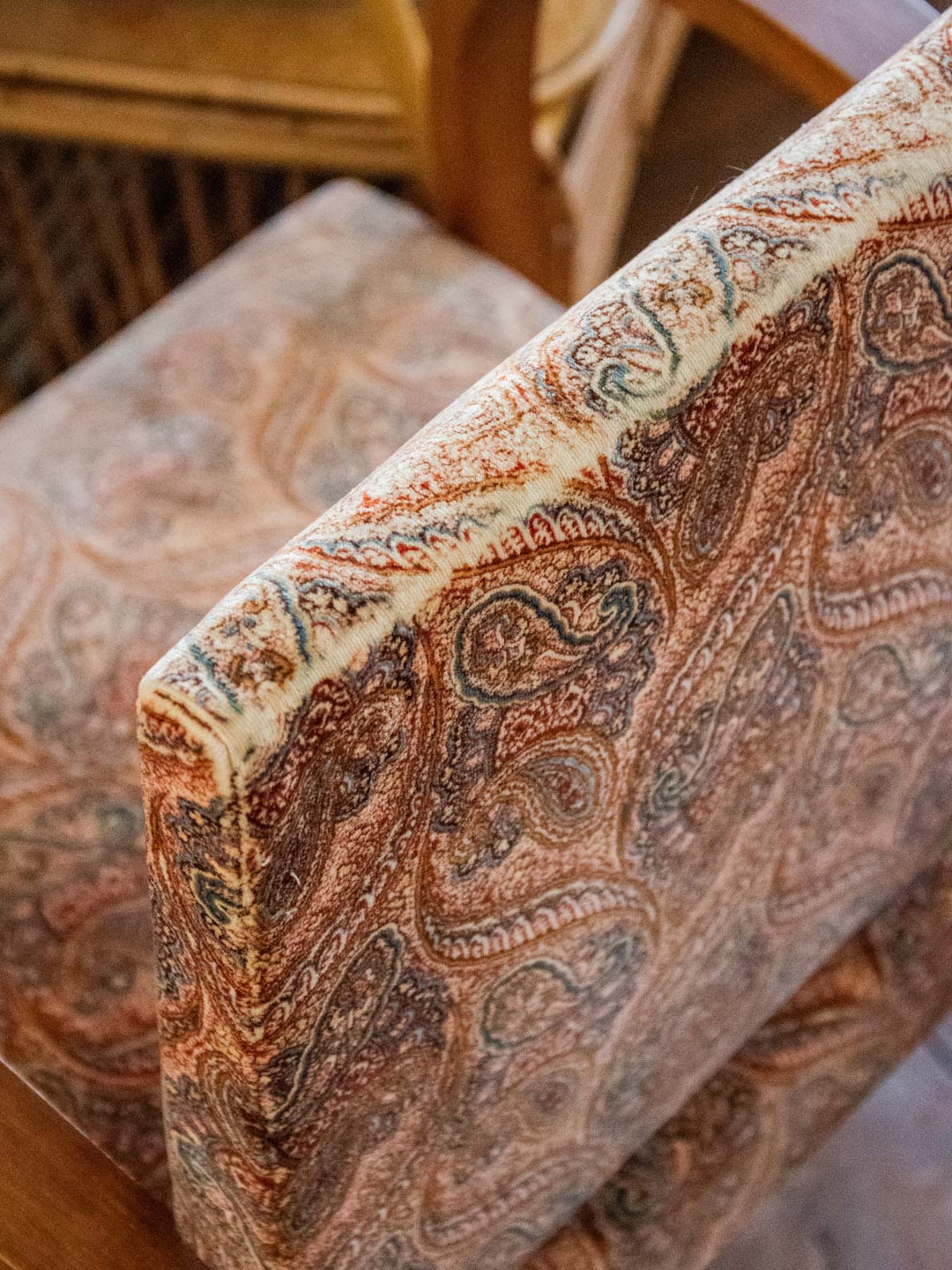 claude-chaise-bois-1039-7