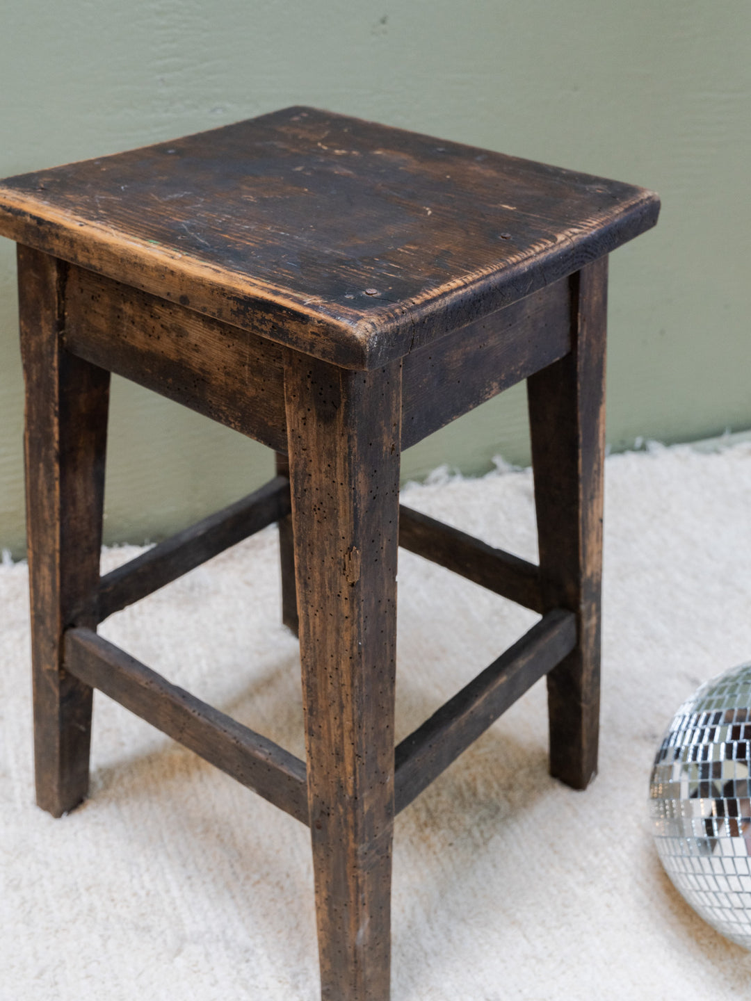 BC-031224-10-TABOURET-6.jpg