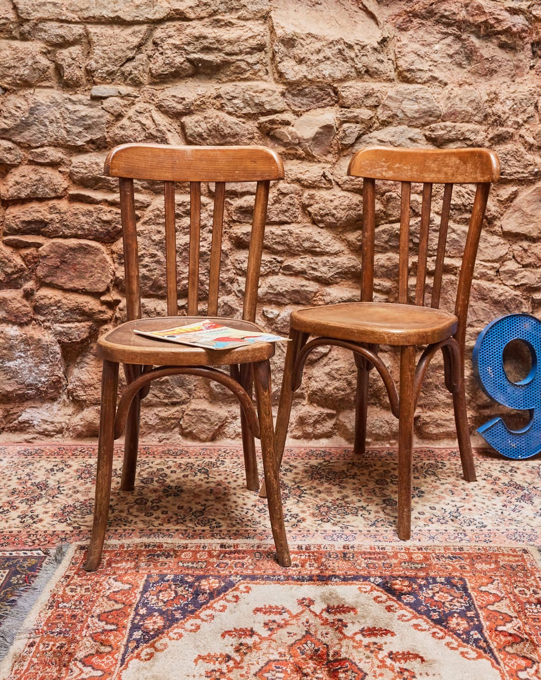 claude-paire-chaises-bois-1335-1