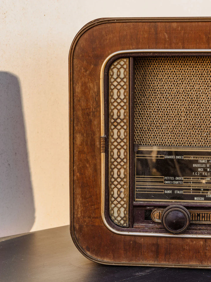 nour-appareil-electrique-vintage-bois-39-4