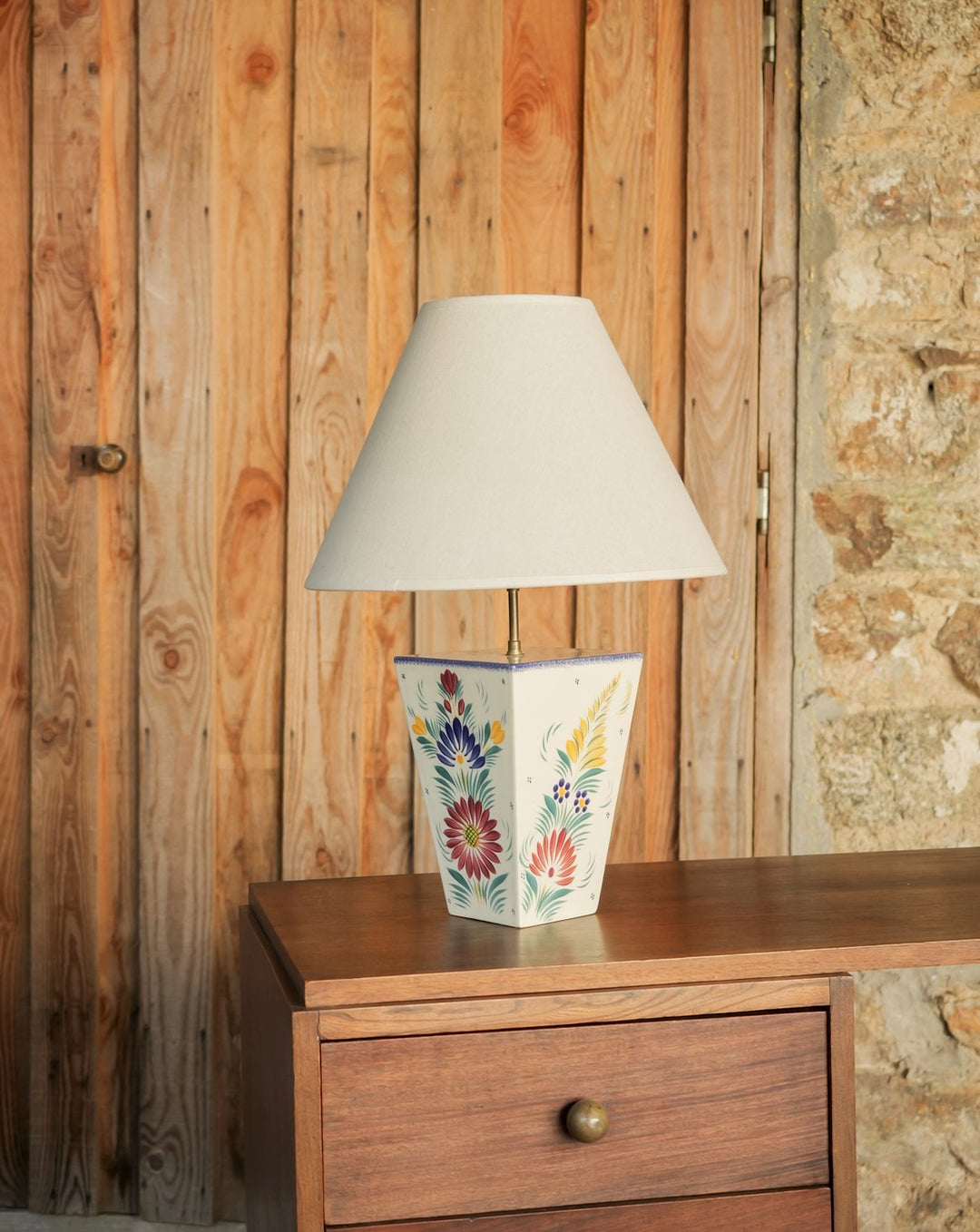 suzanne-lampe-a-poser-faience-650-1