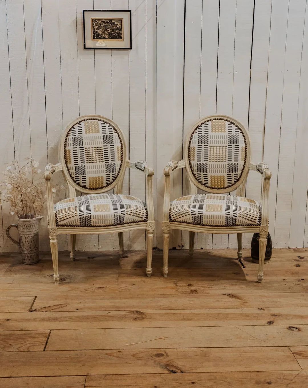 ernest-fauteuil-bois-737-1