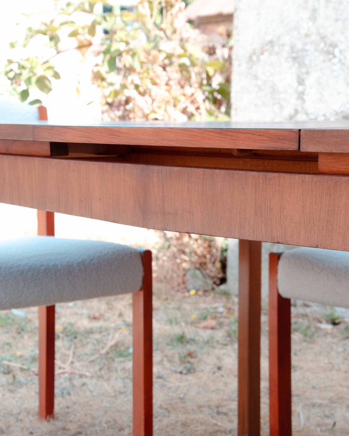 karla-table-a-manger-teck-scandinave-vintage-1228-7