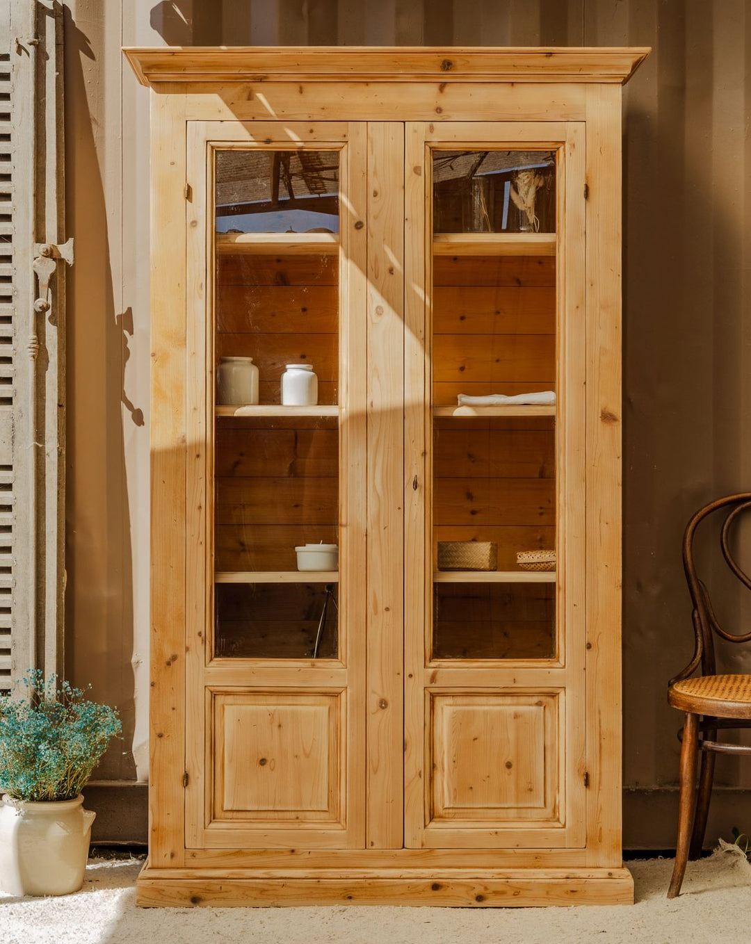 victoria-vitrine-bois-1289-1