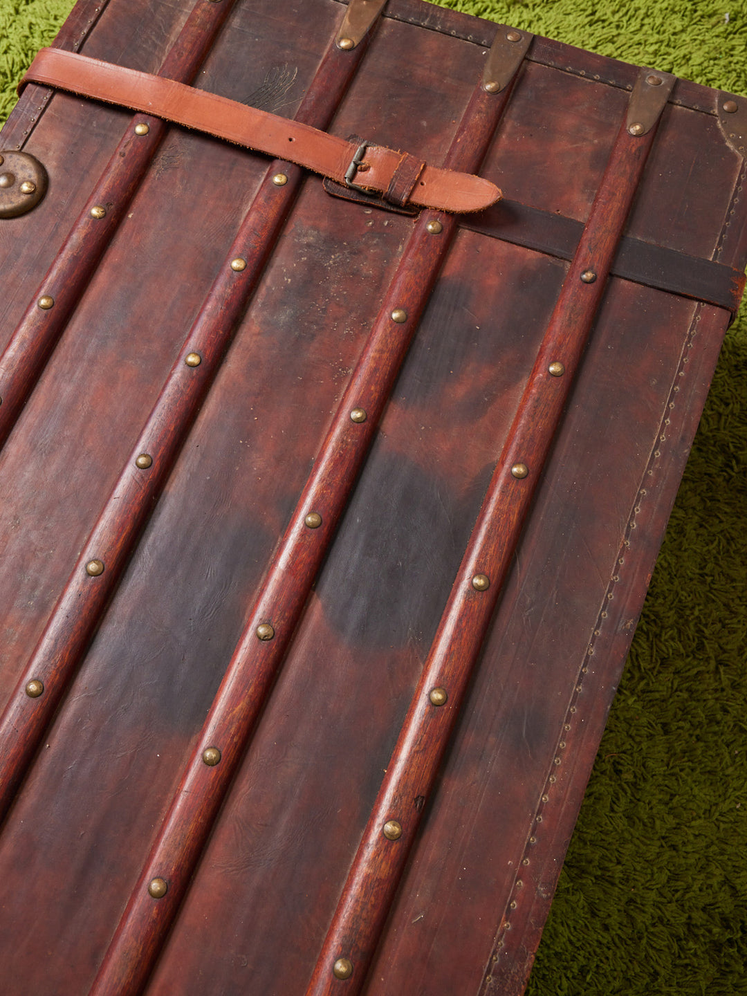 lucienne-malle-metal-269-5