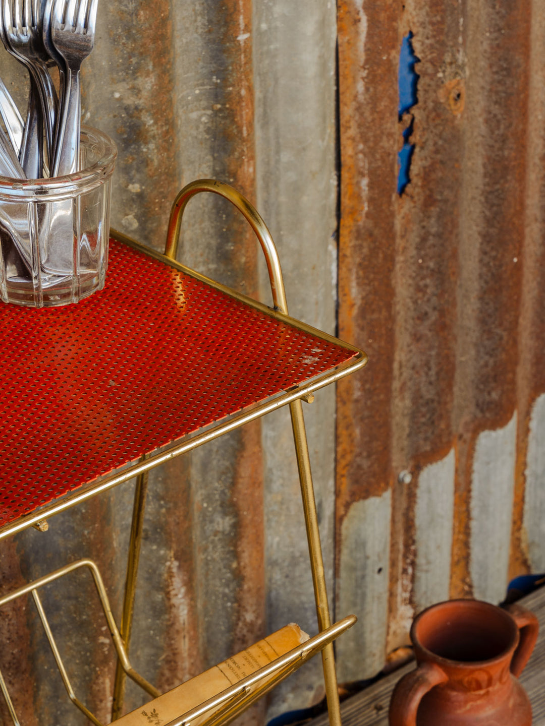 hanna-table-appoint-metal-1606-5