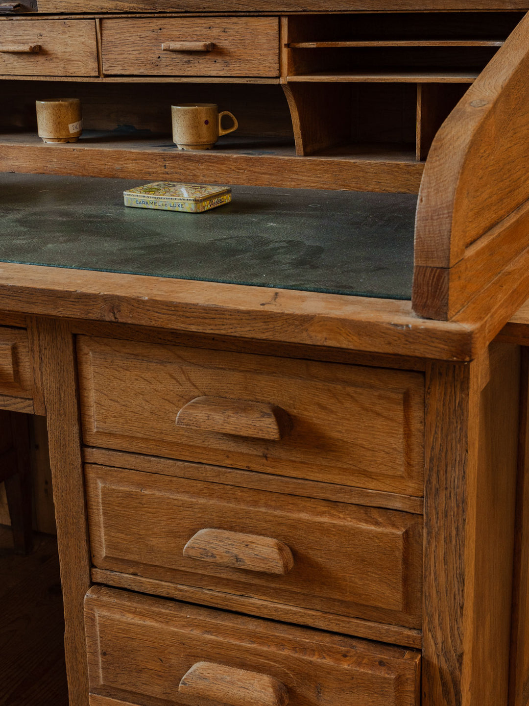 edouard-bureau-bois-714-12