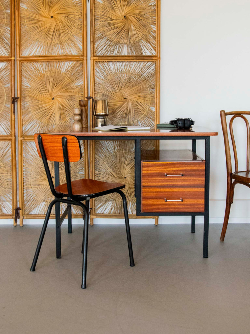 yvan-bureau-formica-521-2