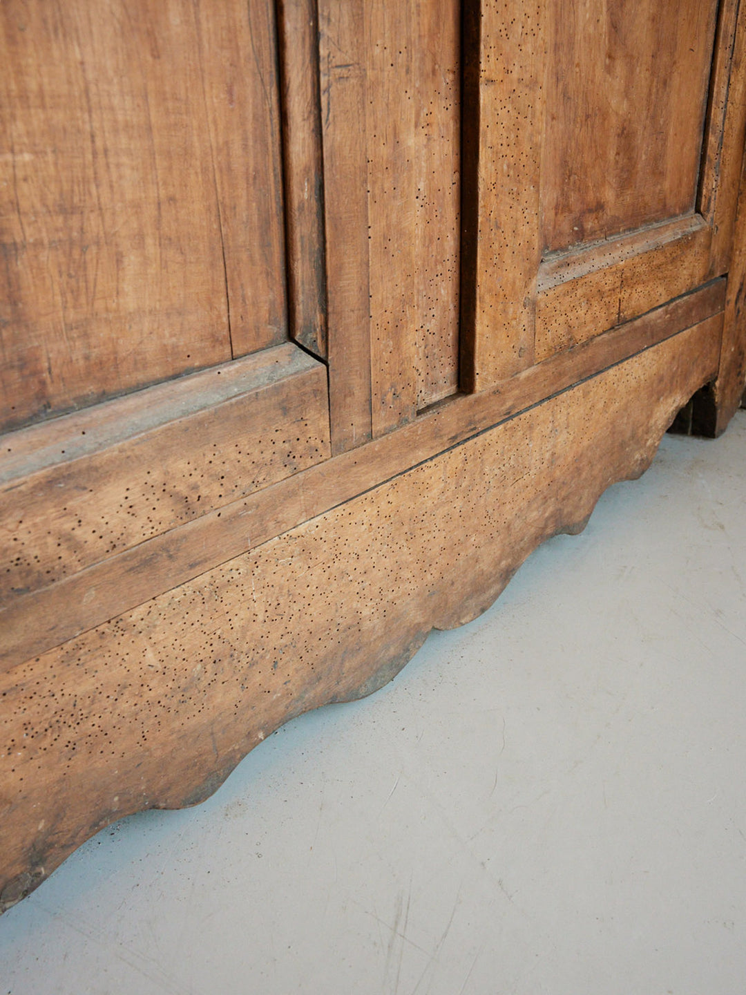 maximilien-vaisselier-bois-ancien-brut-413-5