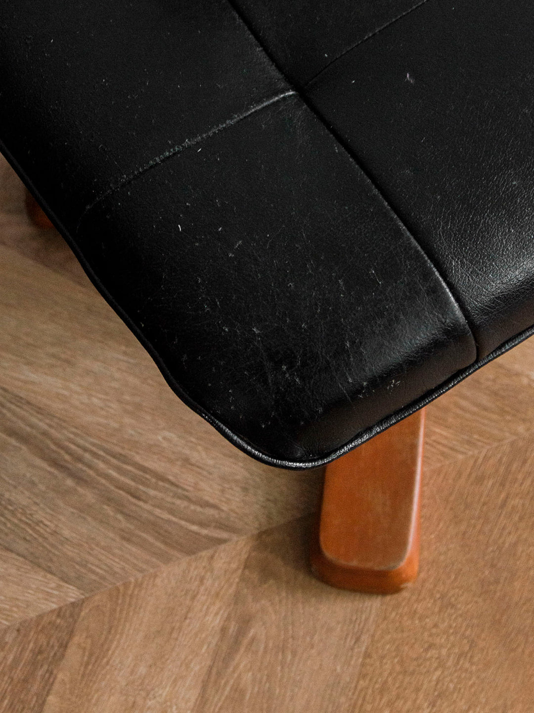 jean-philippe-pouf-simili-cuir-64-7