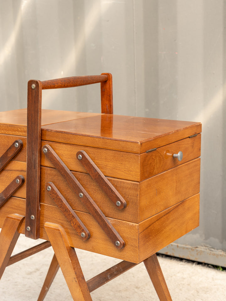 brigitte-travailleuse-bois-350-8