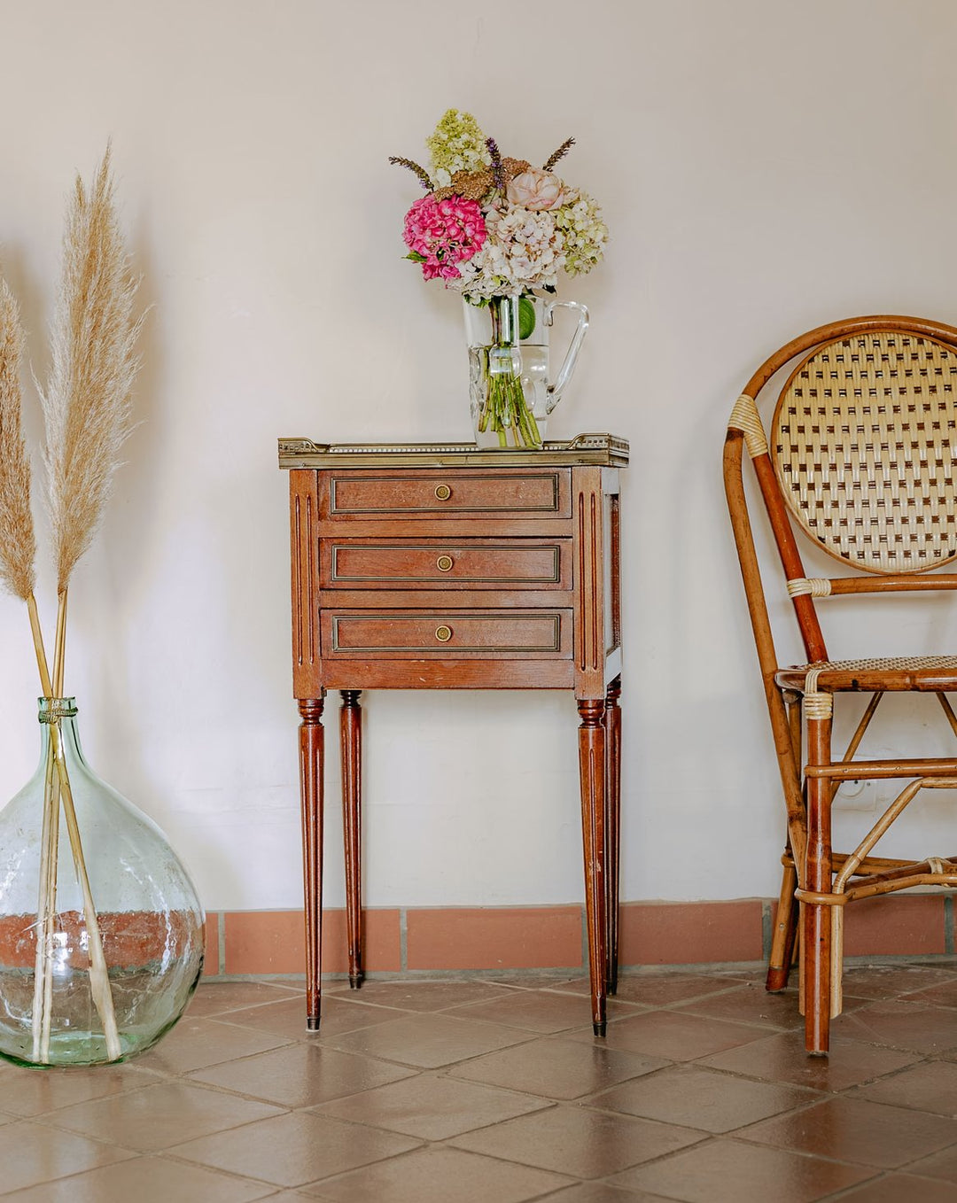 odile-table-chevet-bois-marbre-blanc-louis XVI-1469-1
