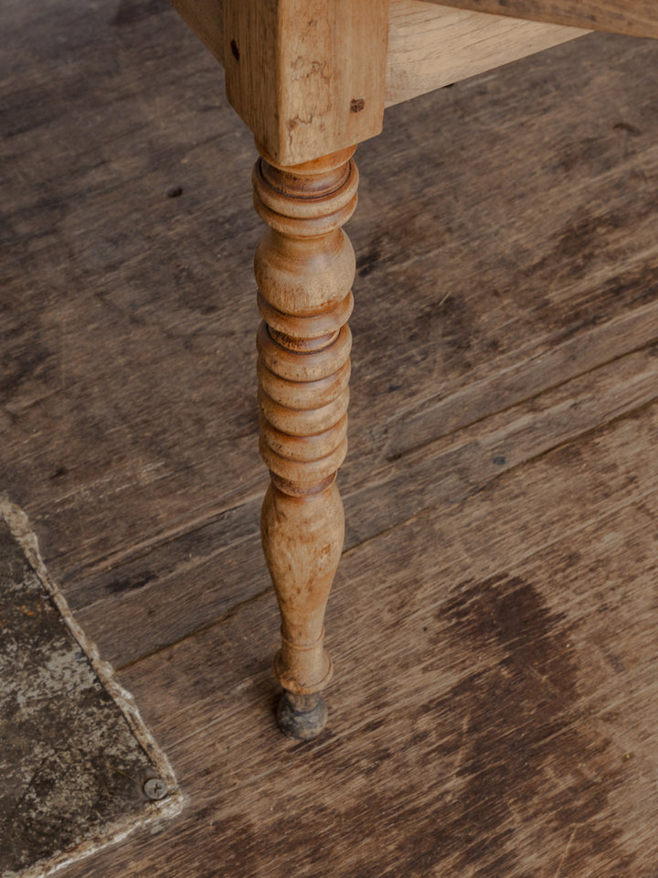 romy-table-à-manger-noyer-574-8