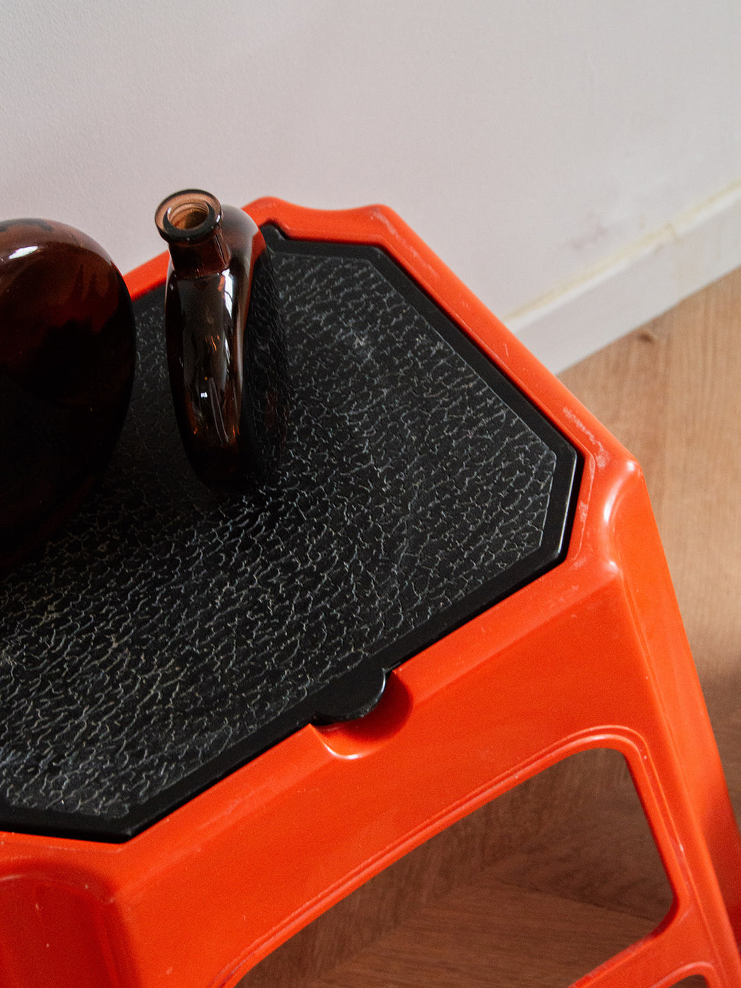 axel-tabouret-orange-512-10