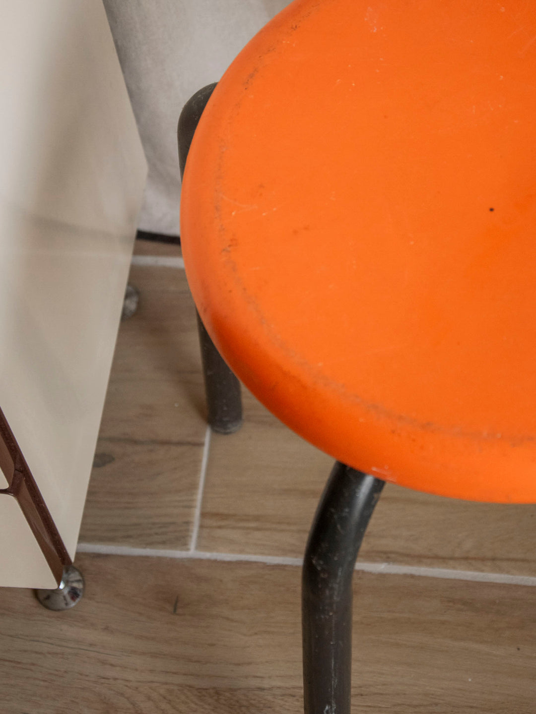 axel-tabouret-bakelite-714-7