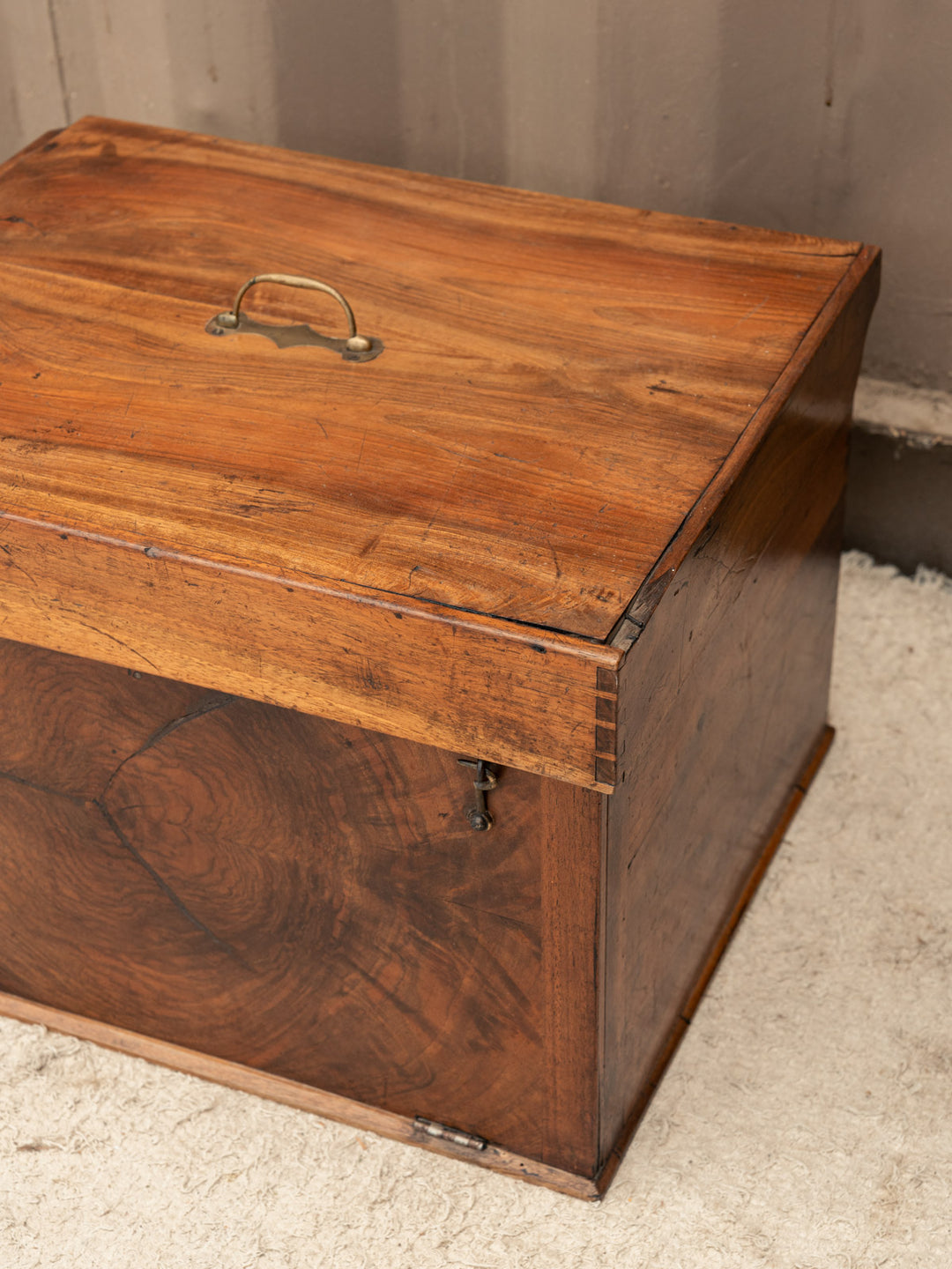 lucien-coffre-bois-214-7