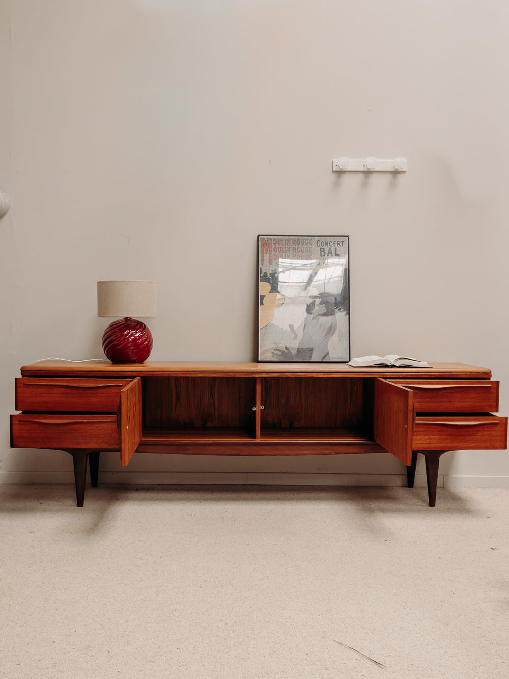 margaret-enfilade-bois-320-2