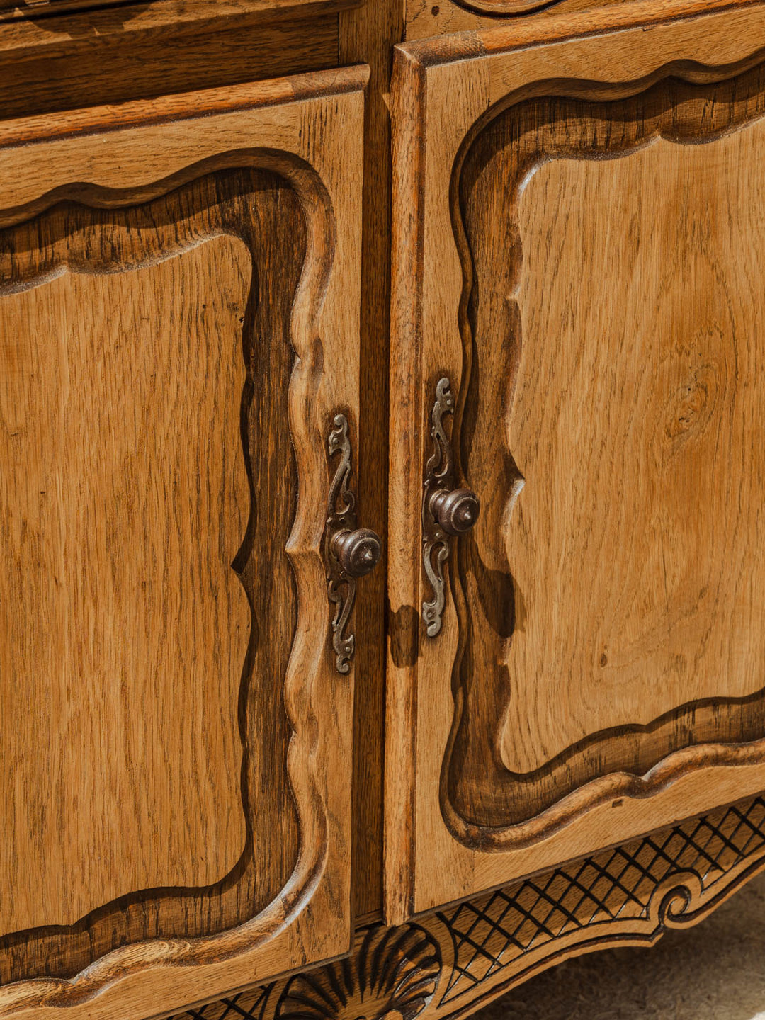 gilbert-buffet-bois-1545-10