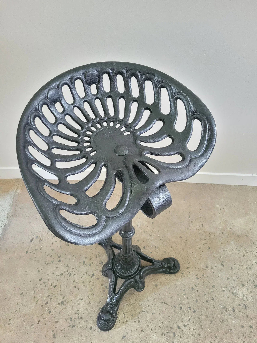 gaston-tabouret-bar-fonte-153-3