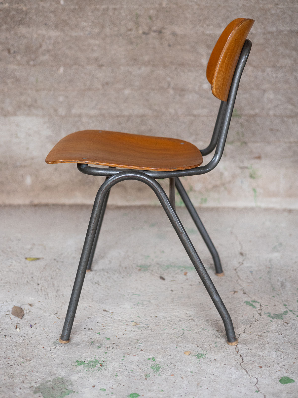 alma-chaise-bois-industrielle-2045-2