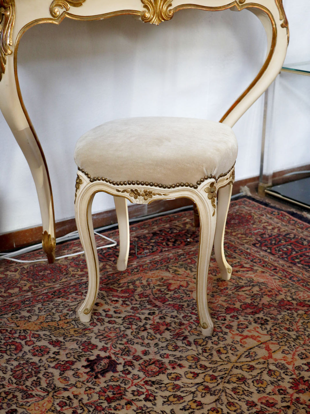 regis-tabouret-bois-834-2