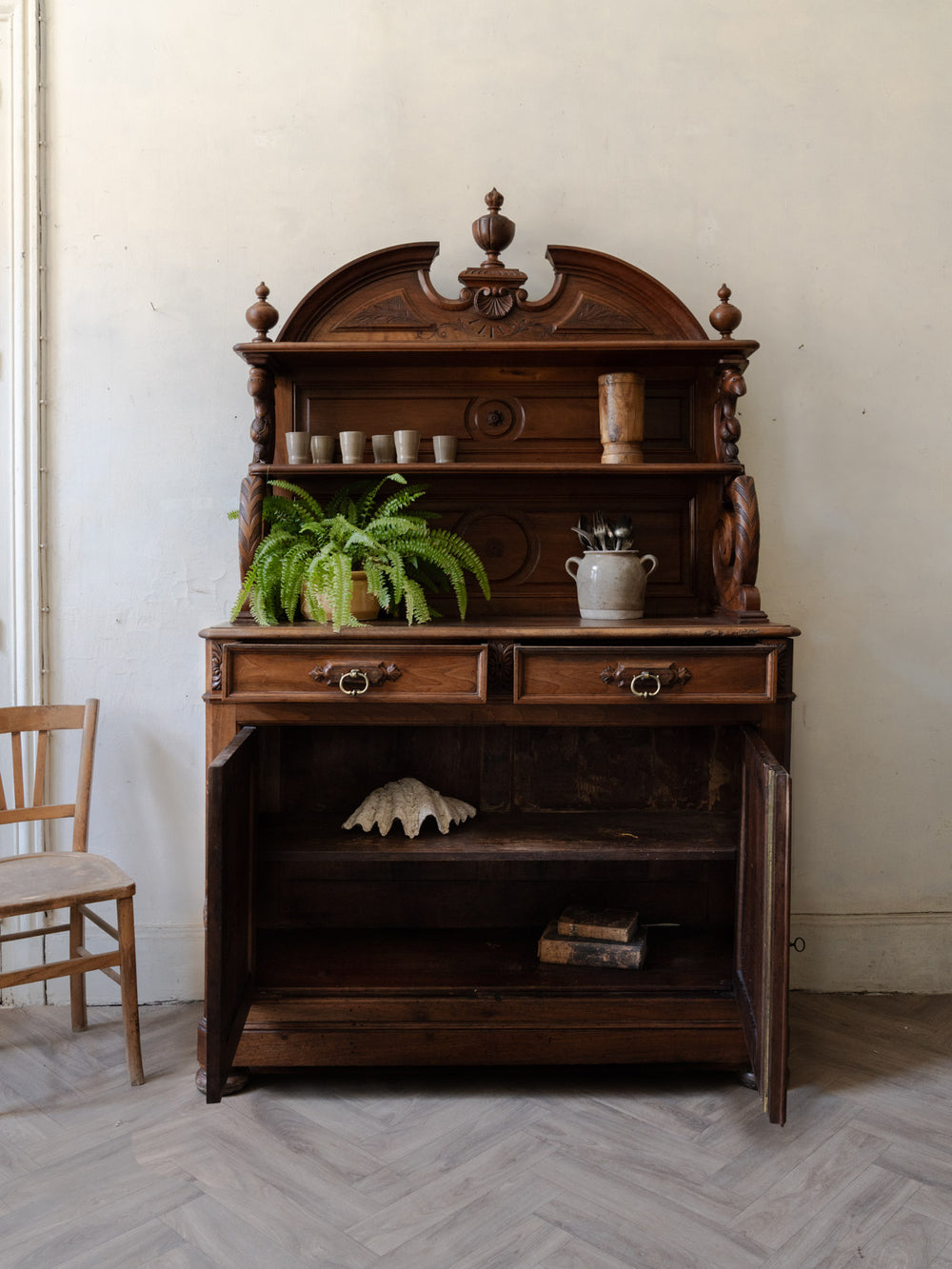 gilbert-buffet-bois-1636-2