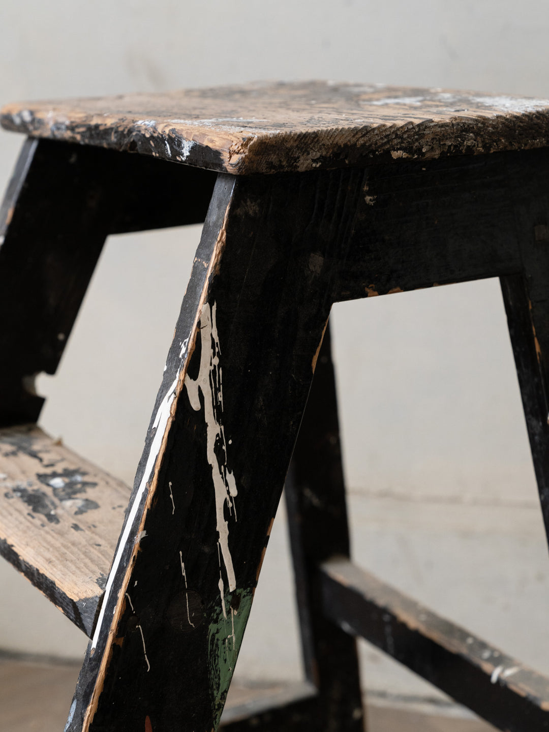 denis-escabeau-bois-50-5