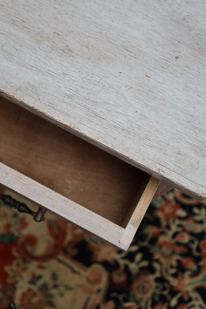 edouard-bureau-pin-512-3