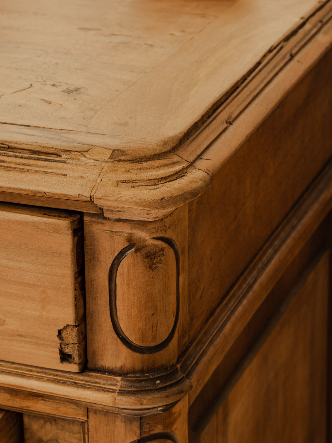 gilbert-buffet-bois-1752-6