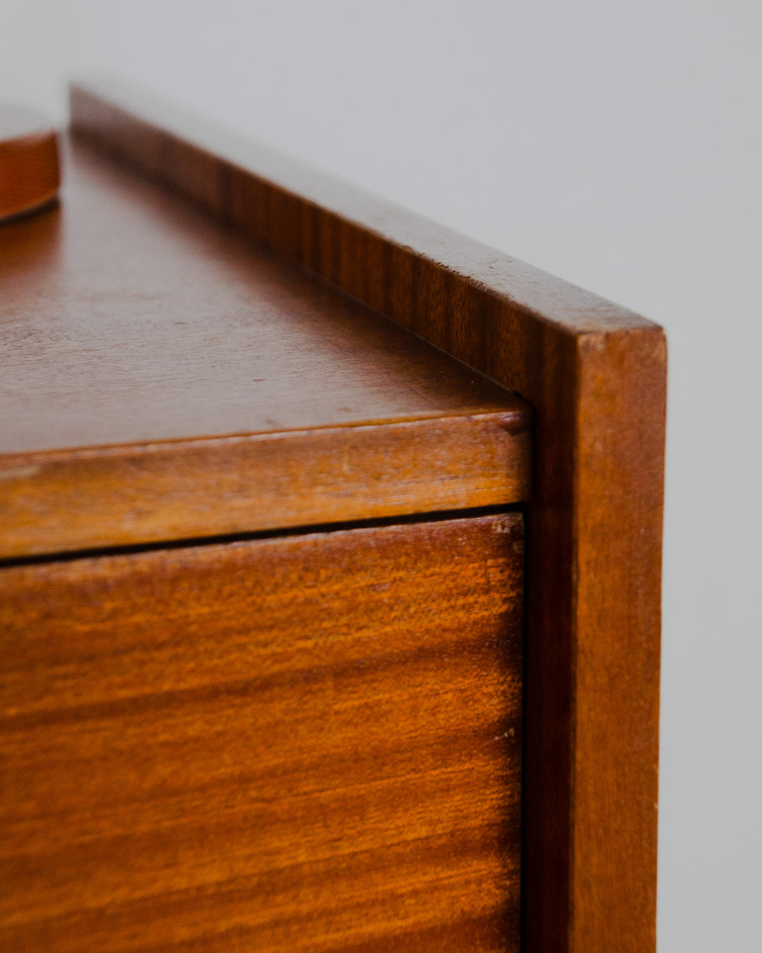 olga-commode-seventies-473-8