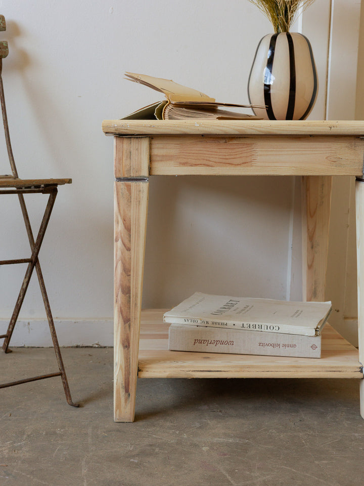 francine-table-appoint-bois-carréé-1047-5