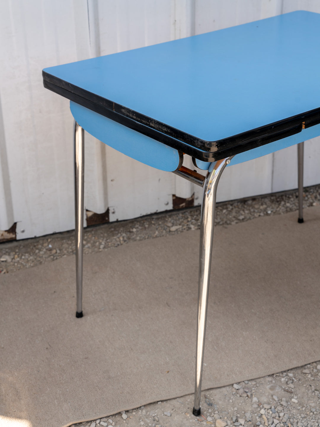 ange-ensemble-table-et-chaises-formica-26-3
