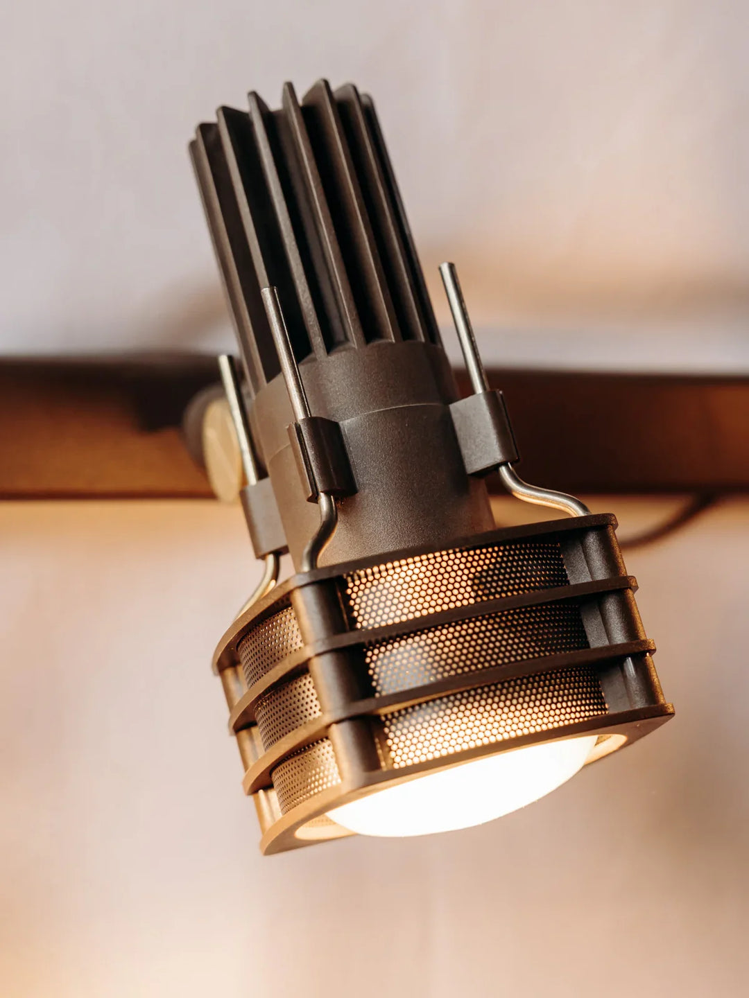 suzette-applique-spot-121-3