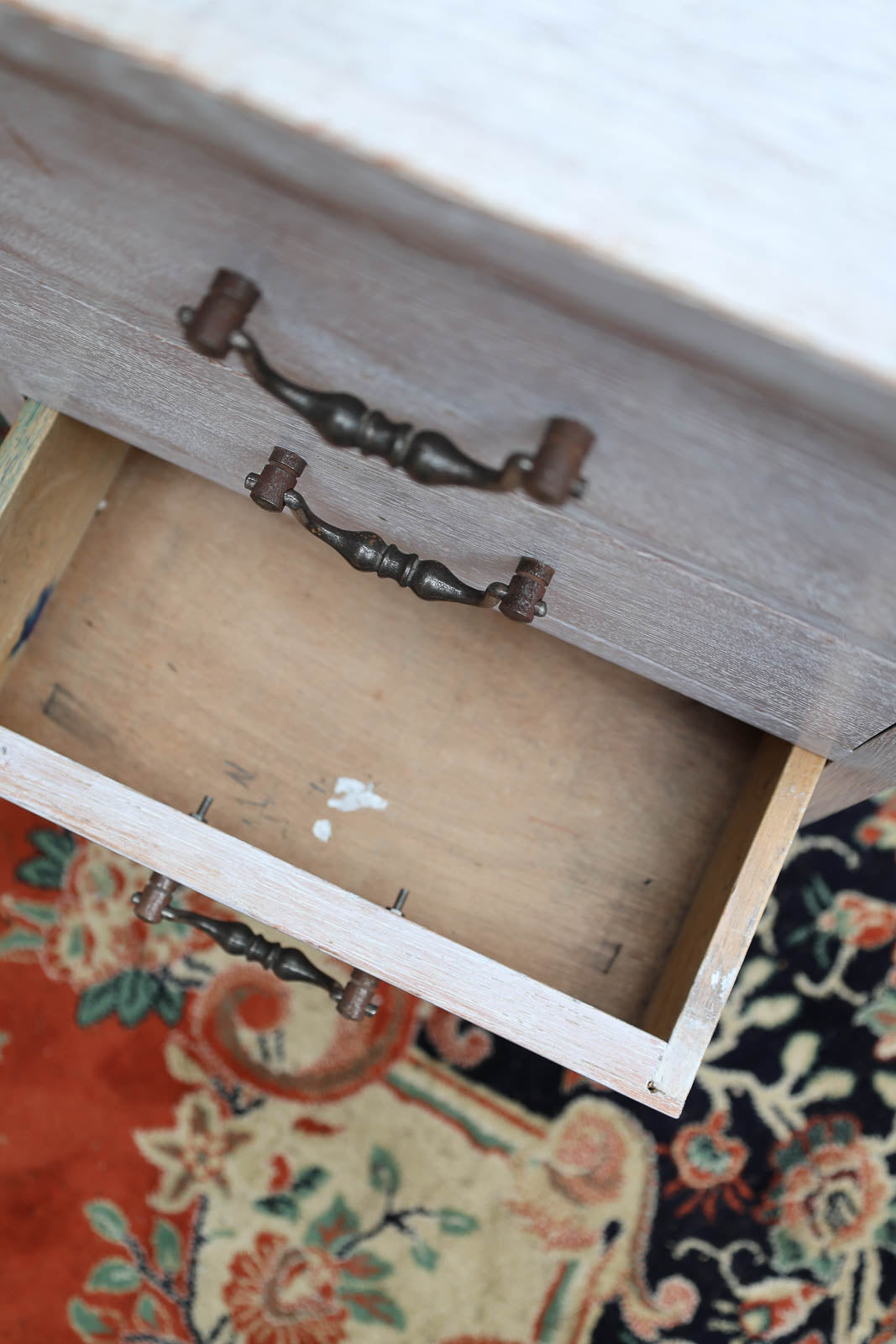 edouard-bureau-pin-512-2