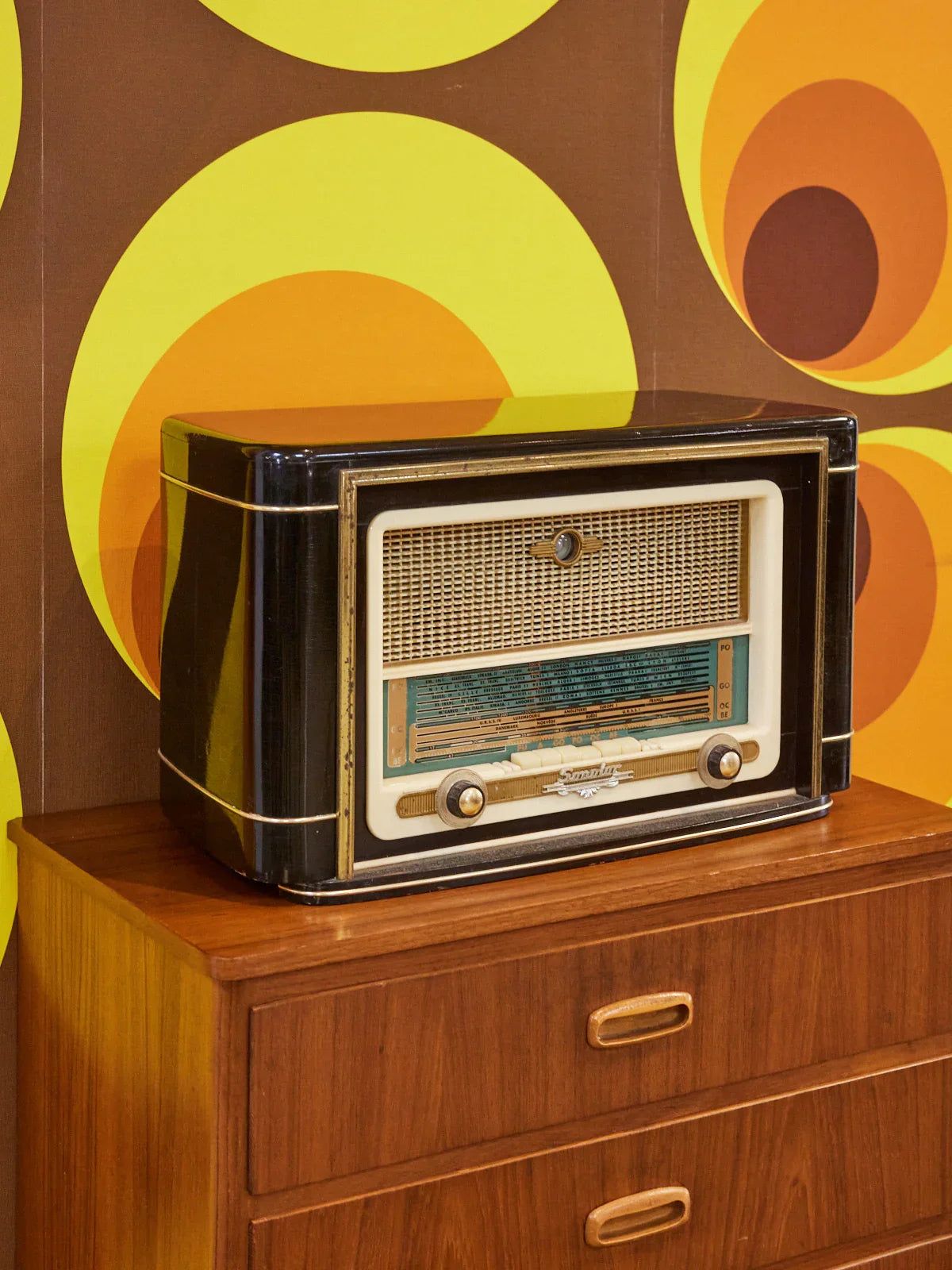nour-appareil-electrique-vintage-bois-56-2