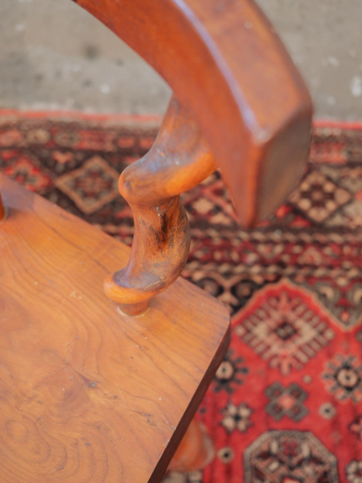 regis-petit-tabouret-bois-1439-5