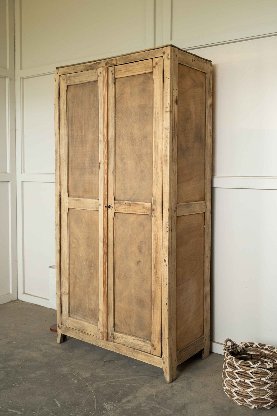 blandine-armoire-bois-parisienne-520-11
