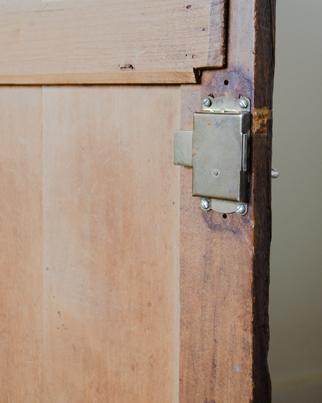 blandine-armoire-bonnetiere-456-10