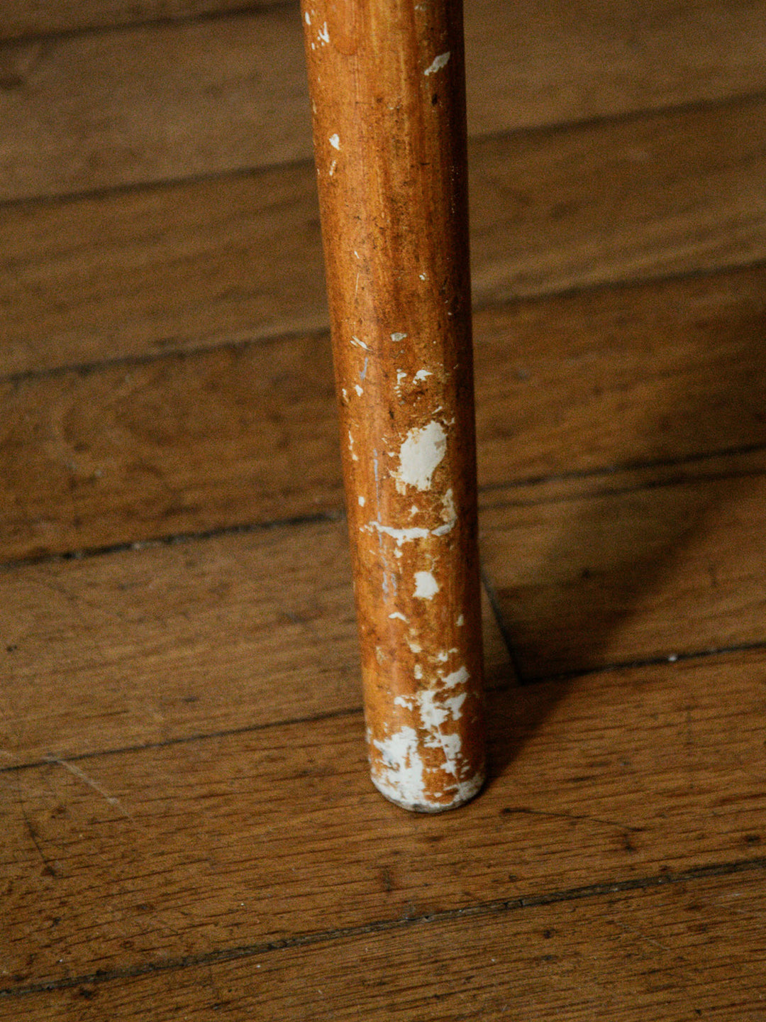 regis-tabouret-bois-581-6