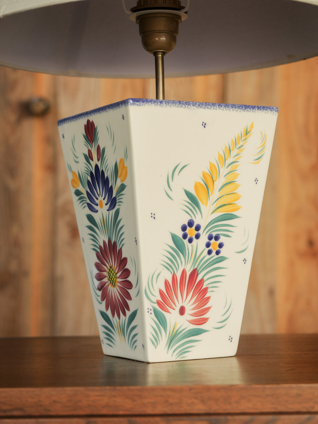 suzanne-lampe-a-poser-faience-650-3