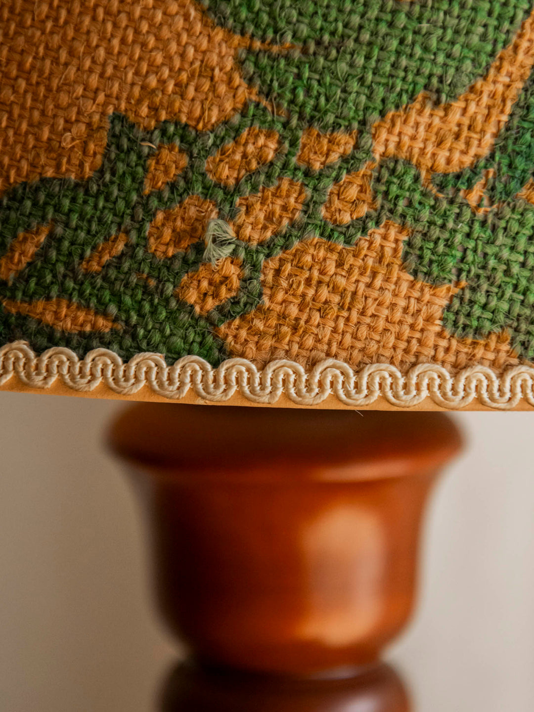 suzanne-lampe-à-poser-bois-576-5