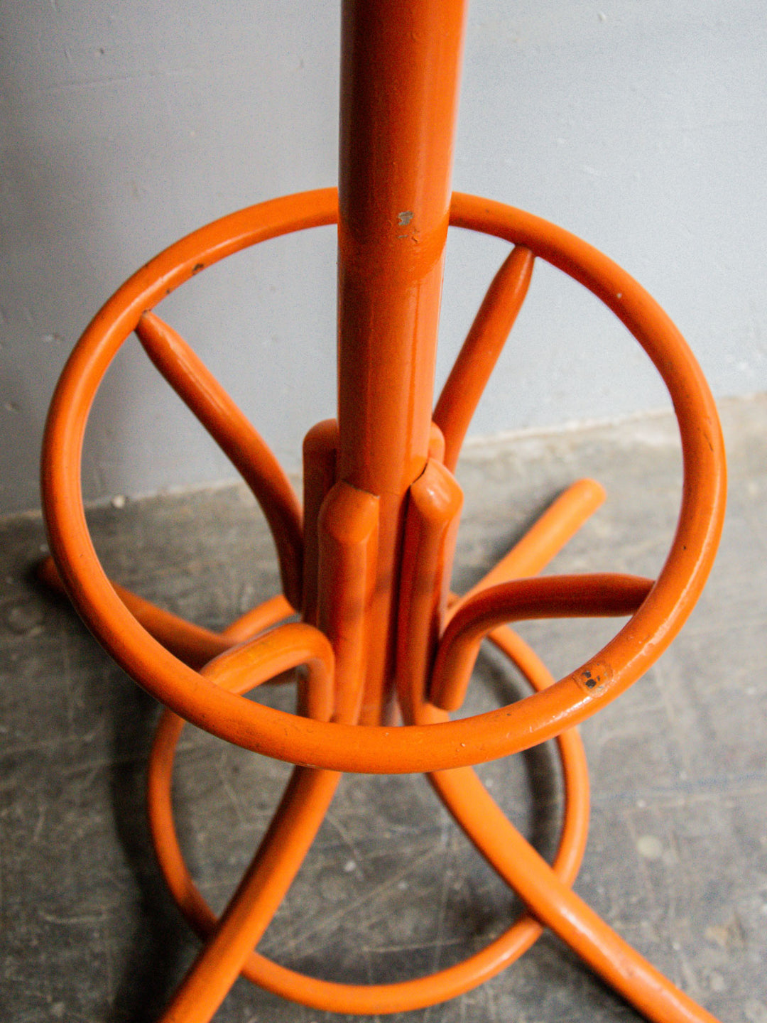 max-porte-manteaux-orange-197-7